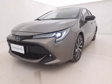 Toyota Corolla Hybrid Style 1.8 Full Hybrid 122CV Automatico Visione frontale