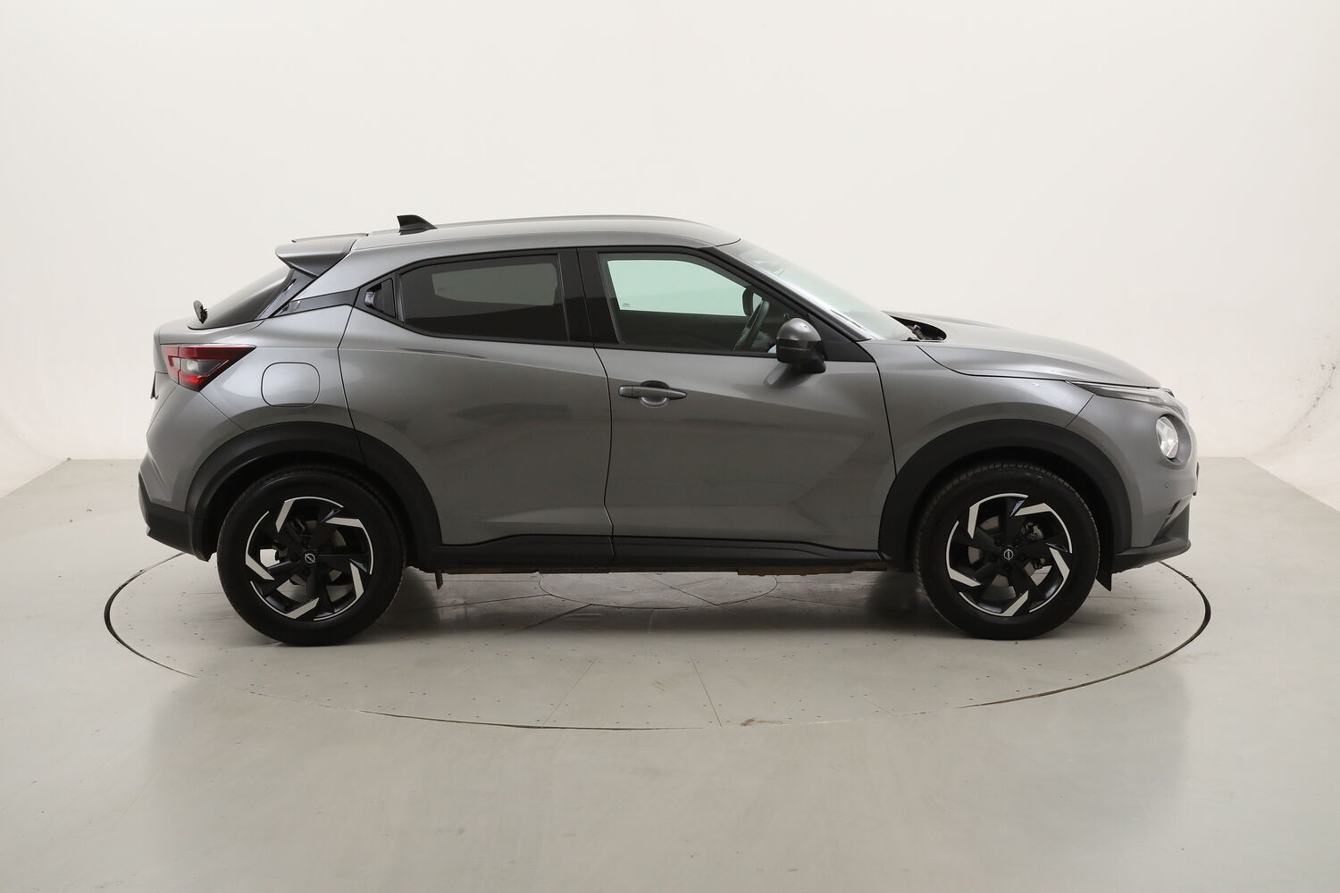 Nissan Juke N-Connecta usata del 2023 con 21.445 km