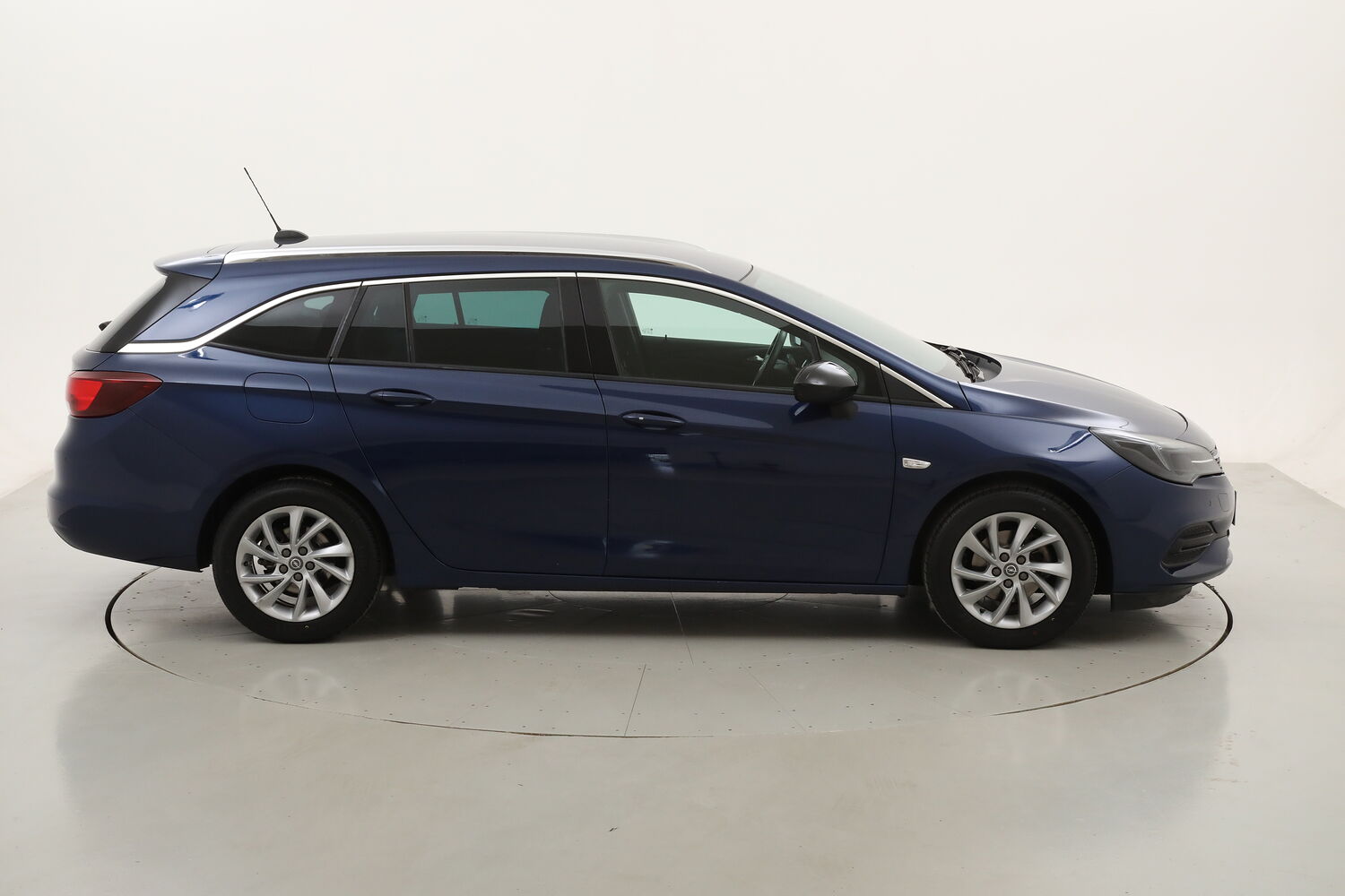 Opel Astra ST Business Elegance AT9 usata del 2021 con 90.625 km