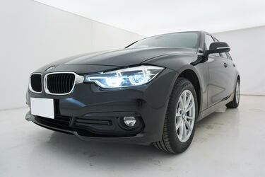 Visione frontale di BMW Serie 3