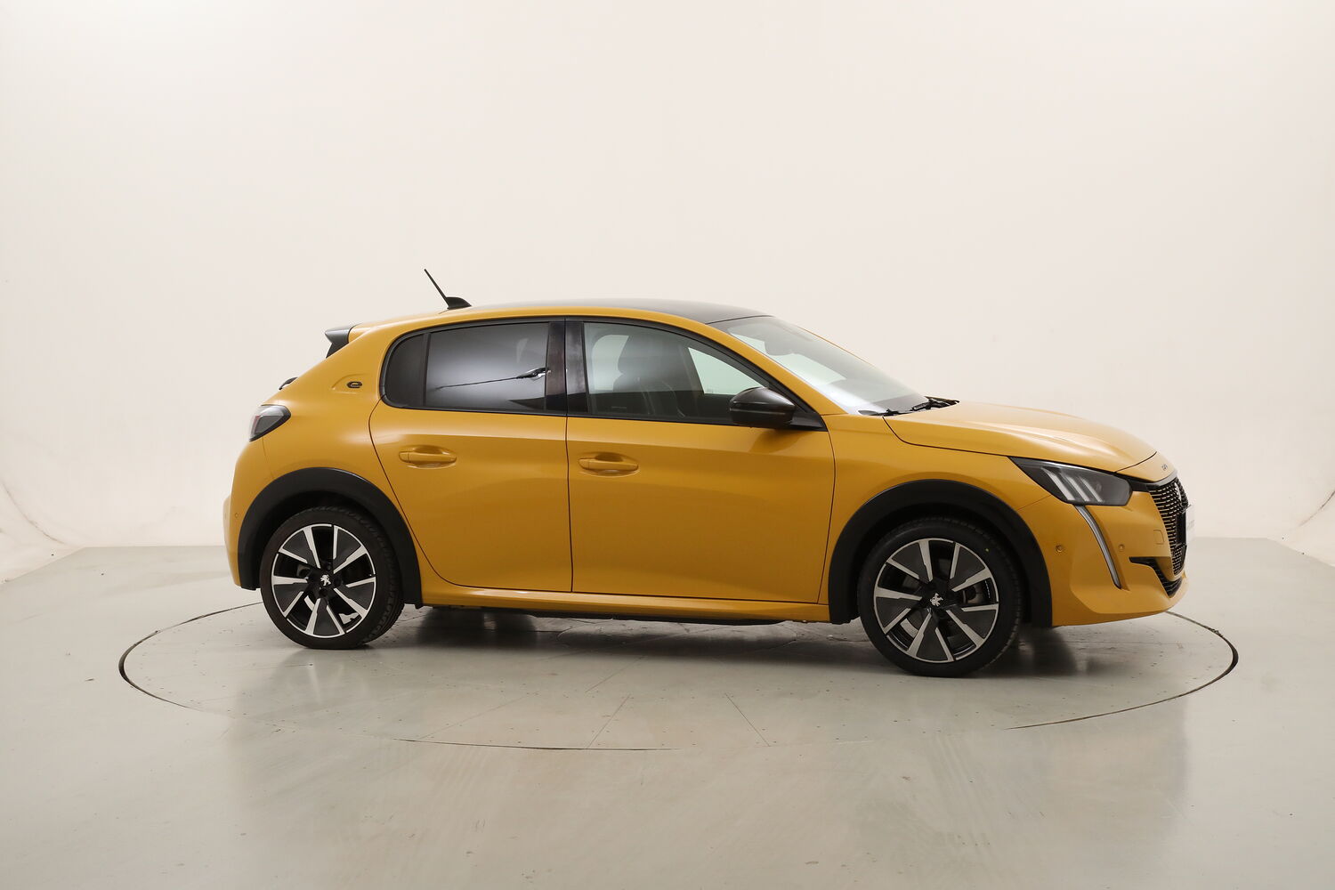 Peugeot 208 GT usata del 2021 con 50.701 km