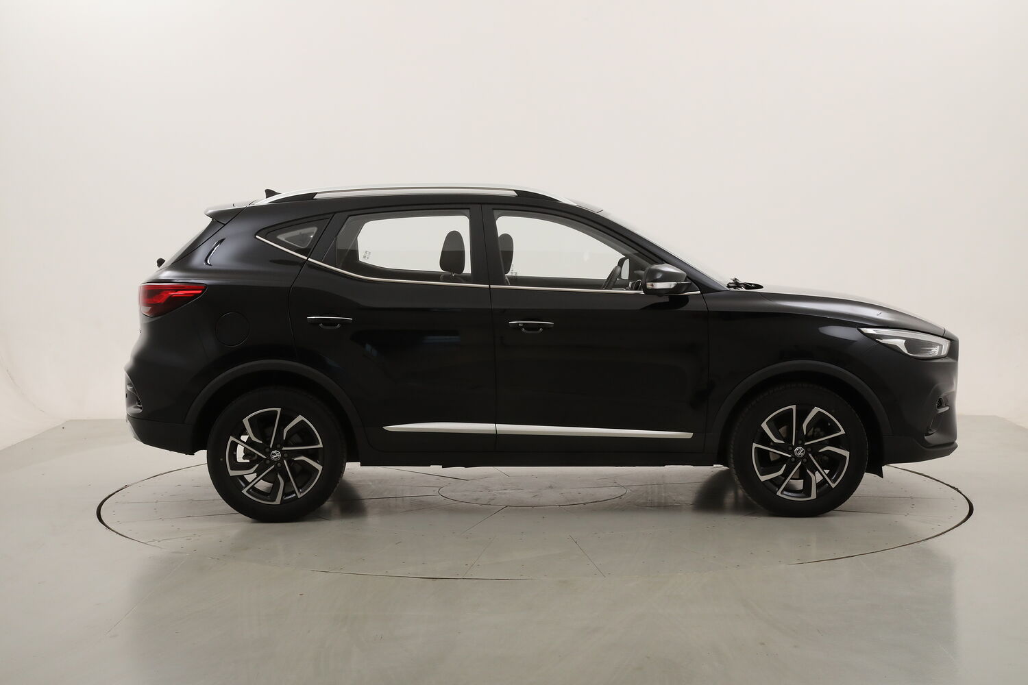 MG ZS Luxury aut. usata del 2024 con 52.753 km