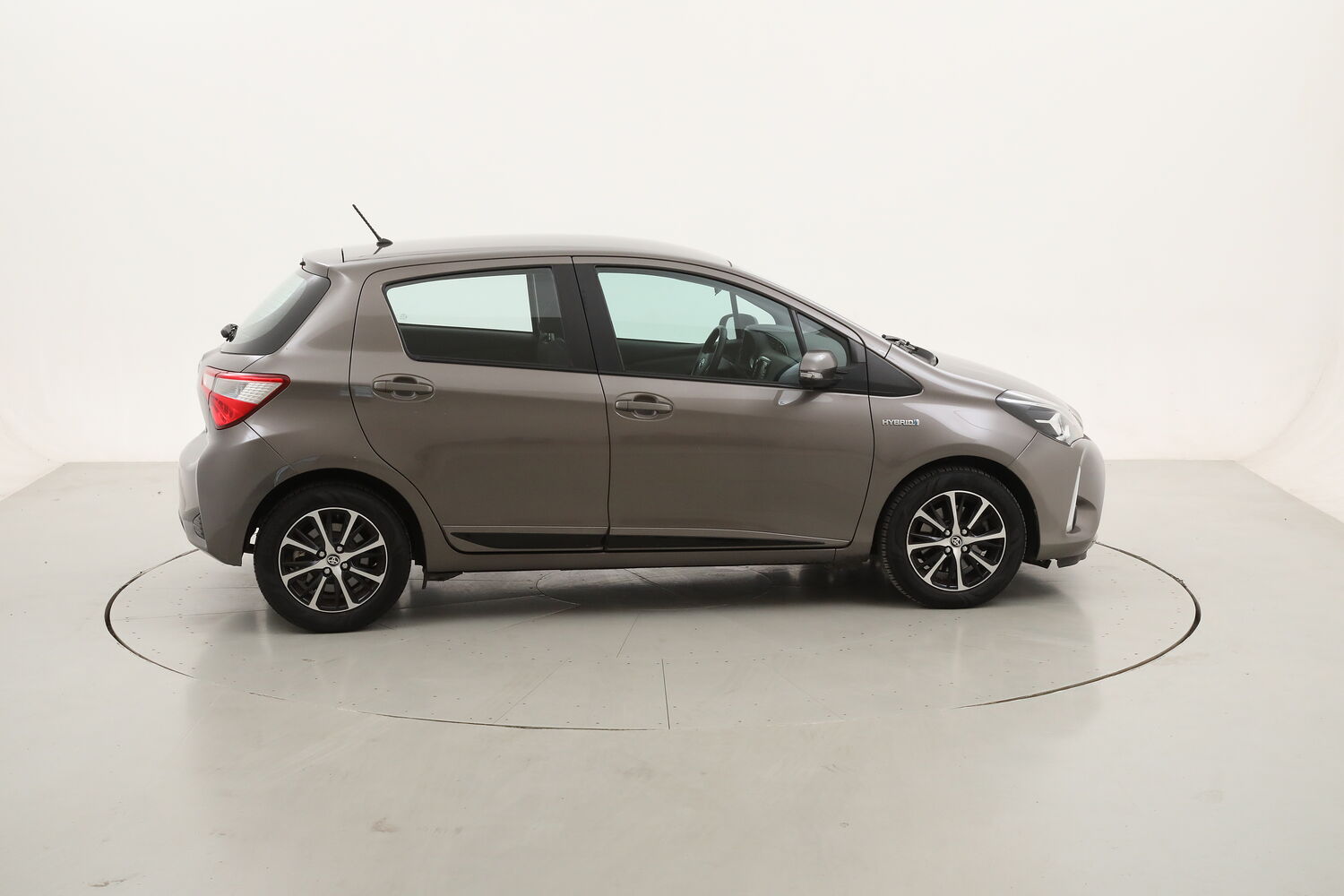 Toyota Yaris Hybrid Active usata del 2018 con 87.184 km