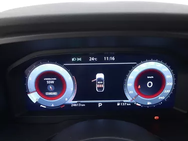 Nissan Qashqai MHEV N-Connecta Xtronic 1.3 Mild Hybrid 158CV Automatico Interni