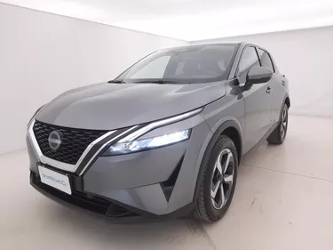 Nissan Qashqai MHEV N-Connecta Xtronic 1.3 Mild Hybrid 158CV Automatico Visione frontale