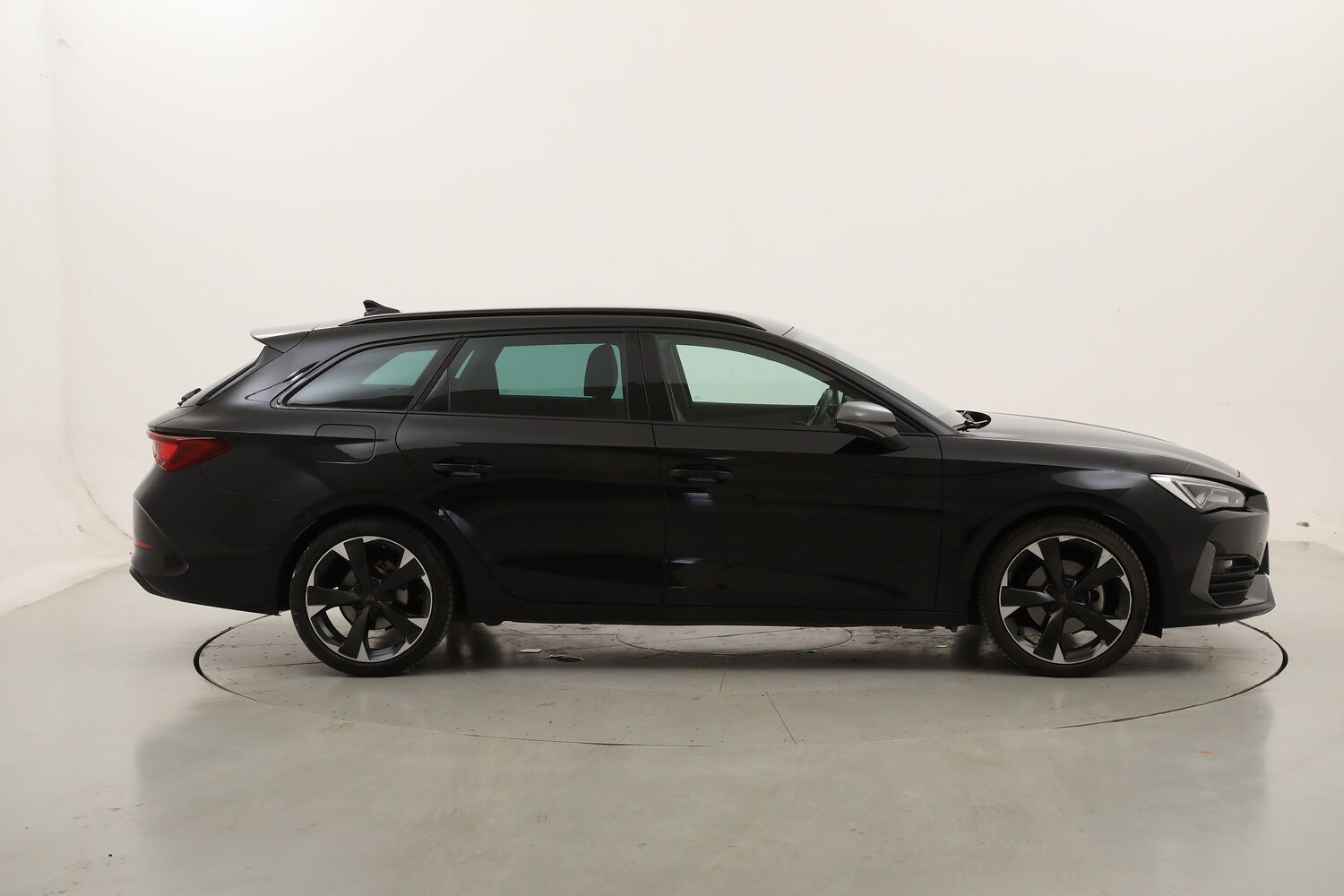 Cupra Leon ST Hybrid DSG usata del 2024 con 51.207 km
