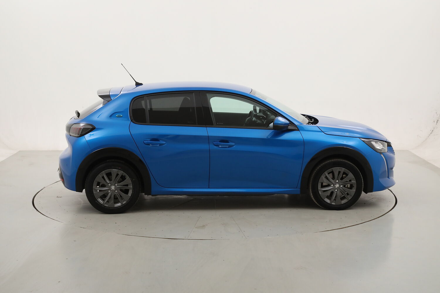 Peugeot 208 Allure Pack usata del 2021 con 36.522 km