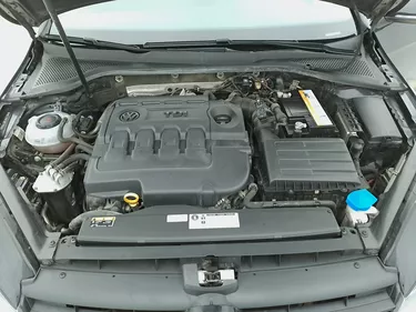 Volkswagen Golf Business DSG 1.6 Diesel 115CV Automatico Vano motore