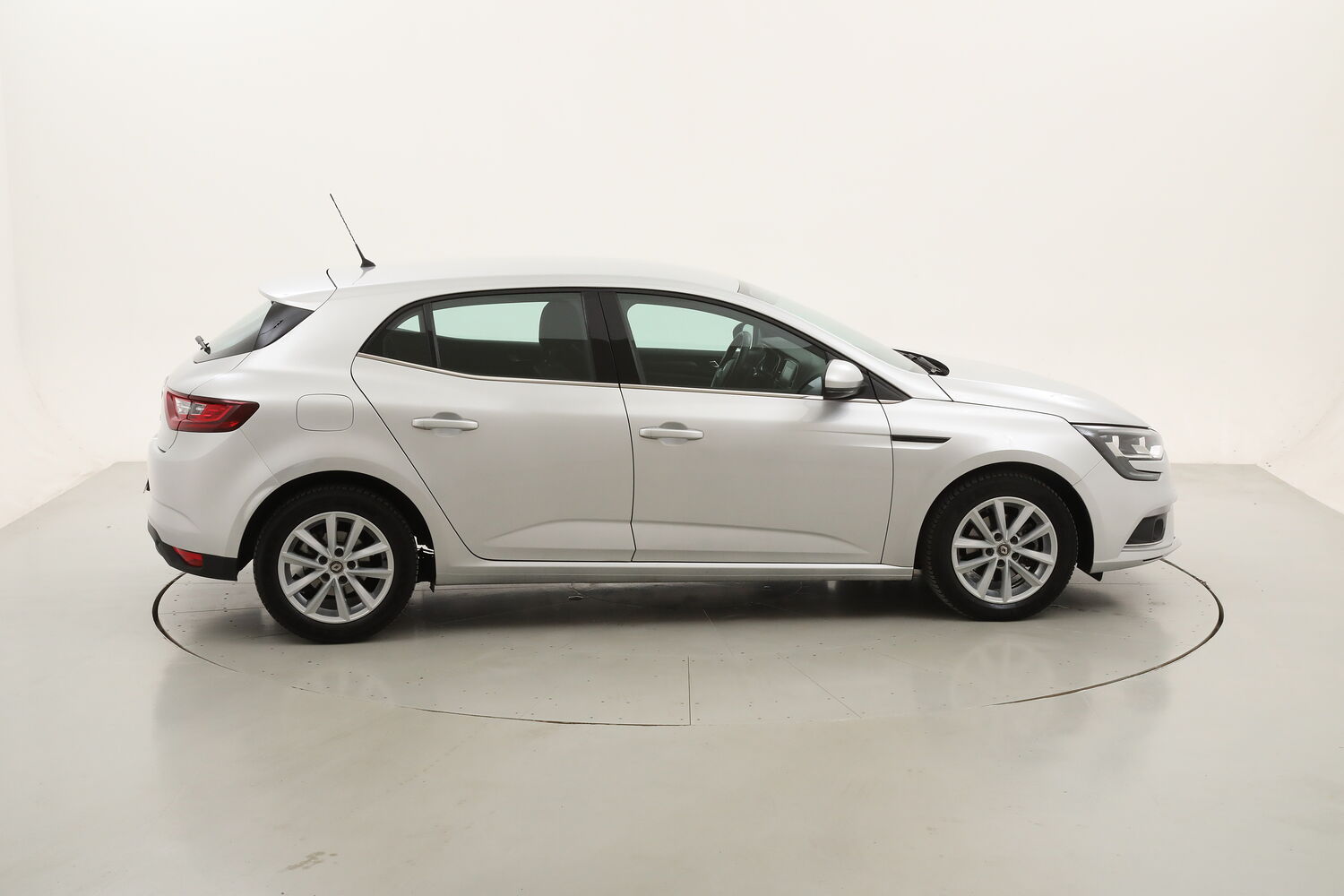 Renault Megane Business usata del 2020 con 84.361 km