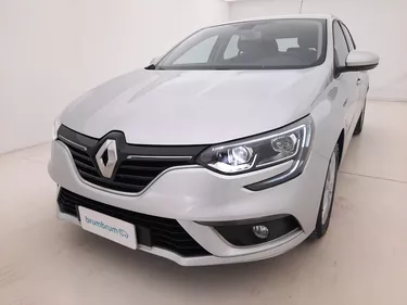 Renault Megane Business 1.5 Diesel 116CV Manuale Visione frontale