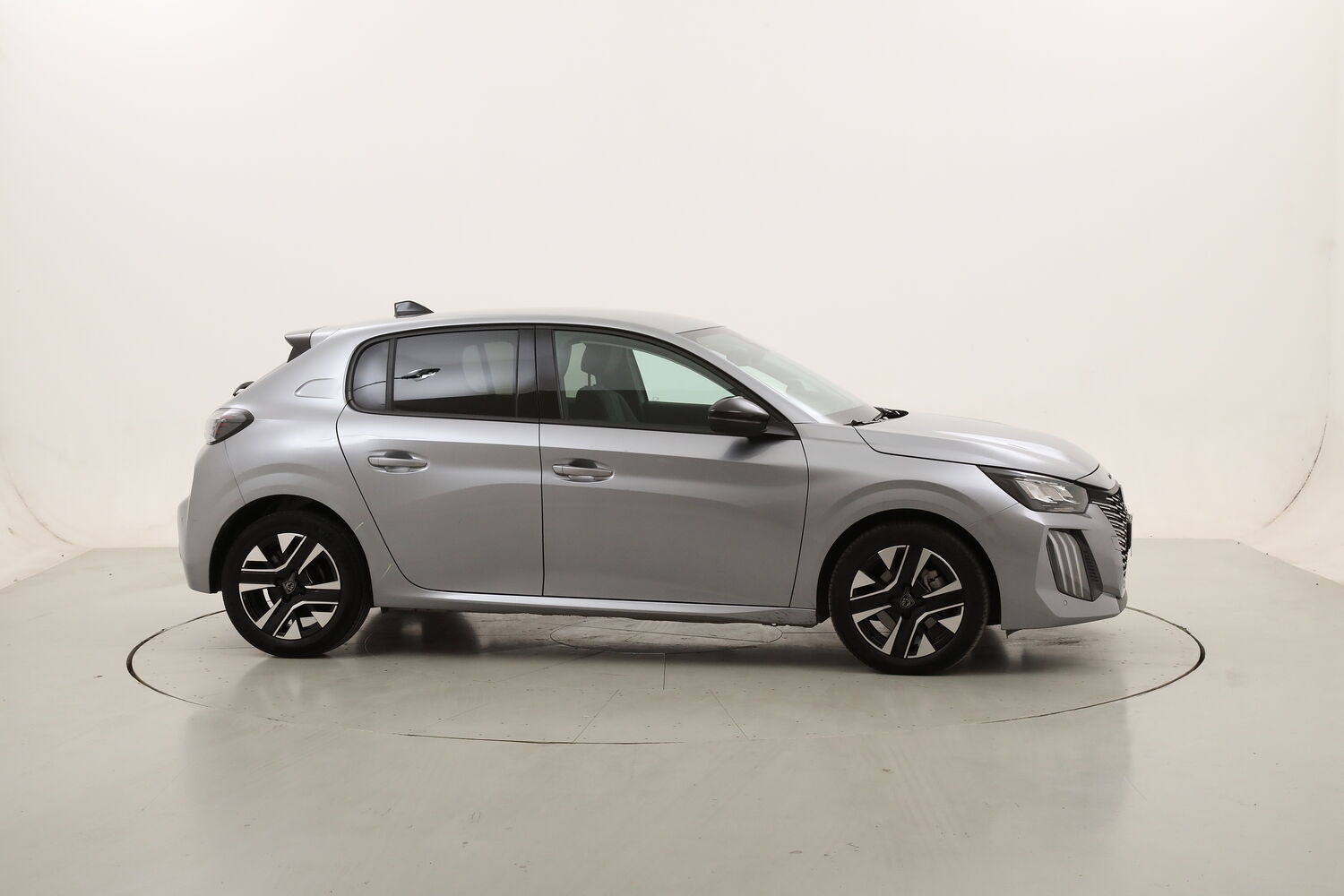 Peugeot 208 Allure usata del 2025 con 20.291 km