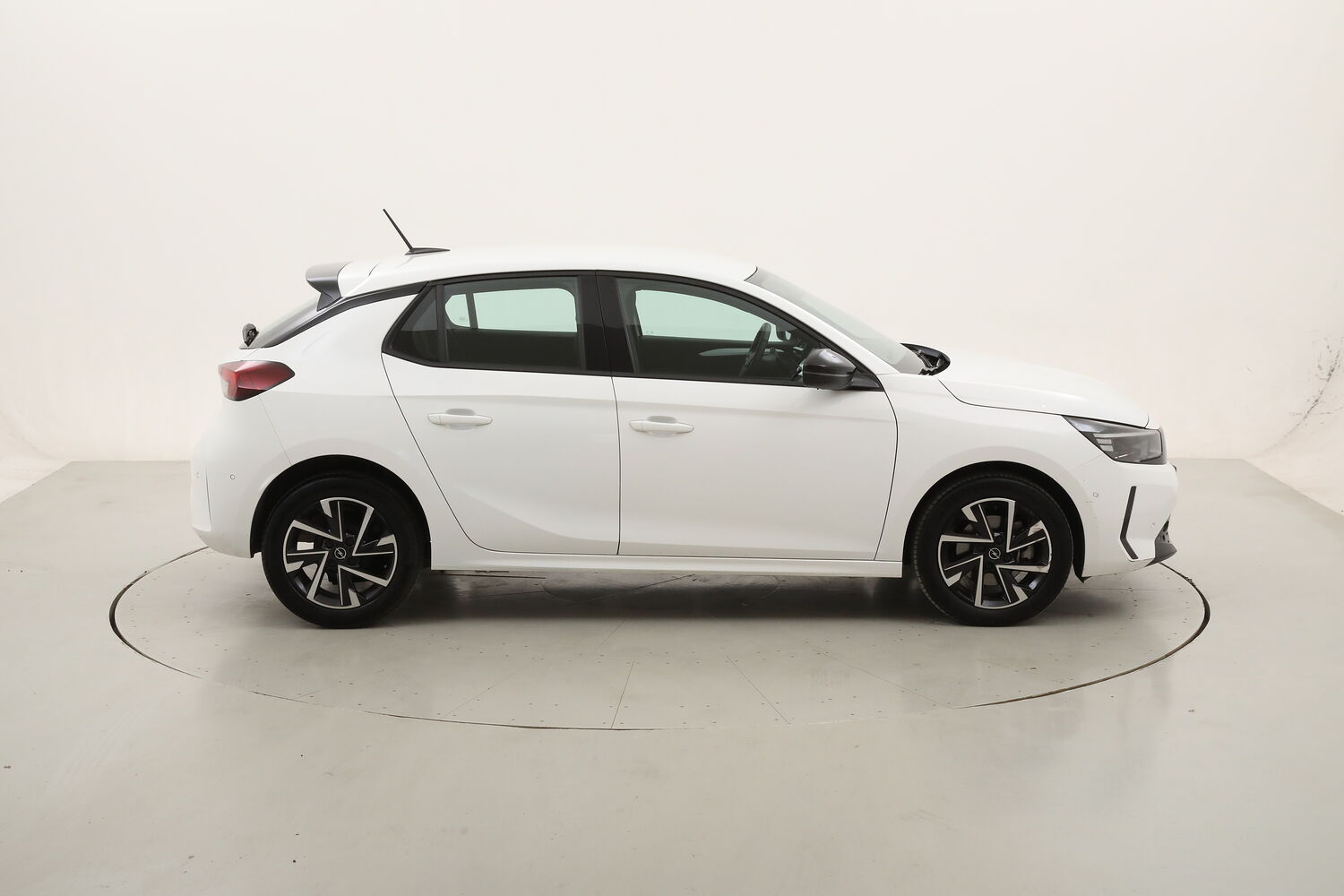 Opel Corsa GS usata del 2025 con 15.851 km