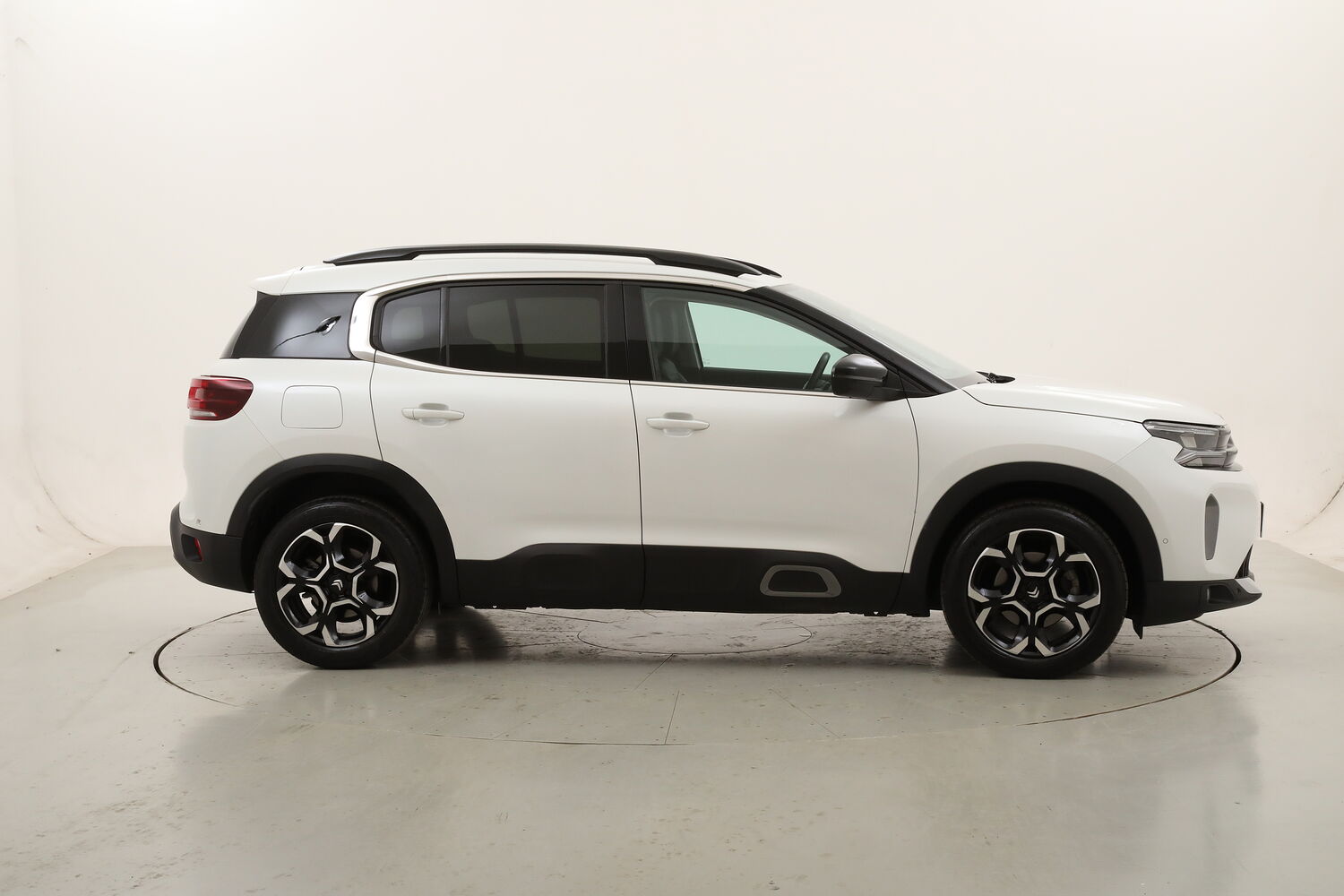 Citroen C5 Aircross Shine EAT8 usata del 2023 con 118.614 km