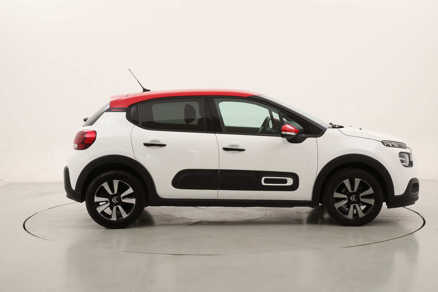 Citroen C3 Shine usata del 2022 con 39.781 km