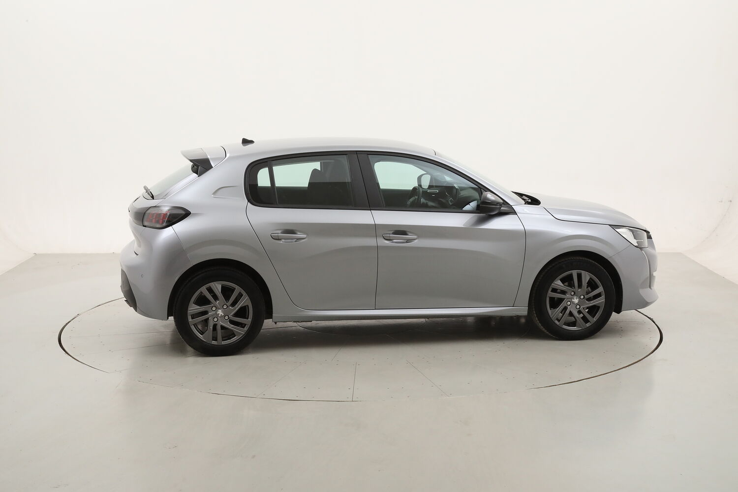 Peugeot 208 Active Pack usata del 2022 con 18.168 km