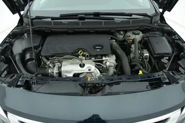 Opel Astra ST Business 1.6 Diesel 136CV Automatico Vano motore
