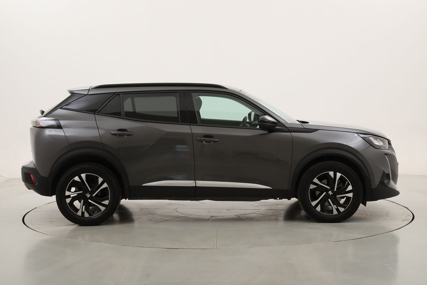 Peugeot 2008 Allure EAT8 usata del 2022 con 103.886 km