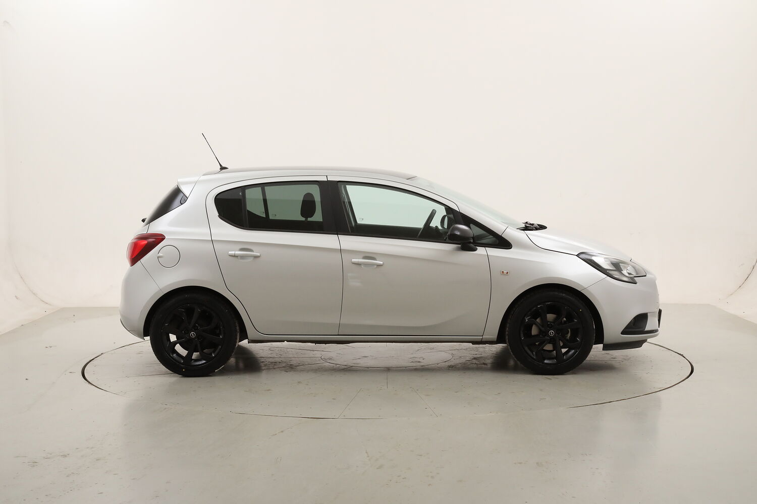 Opel Corsa Black Edition GPL Tech usata del 2018 con 114.060 km