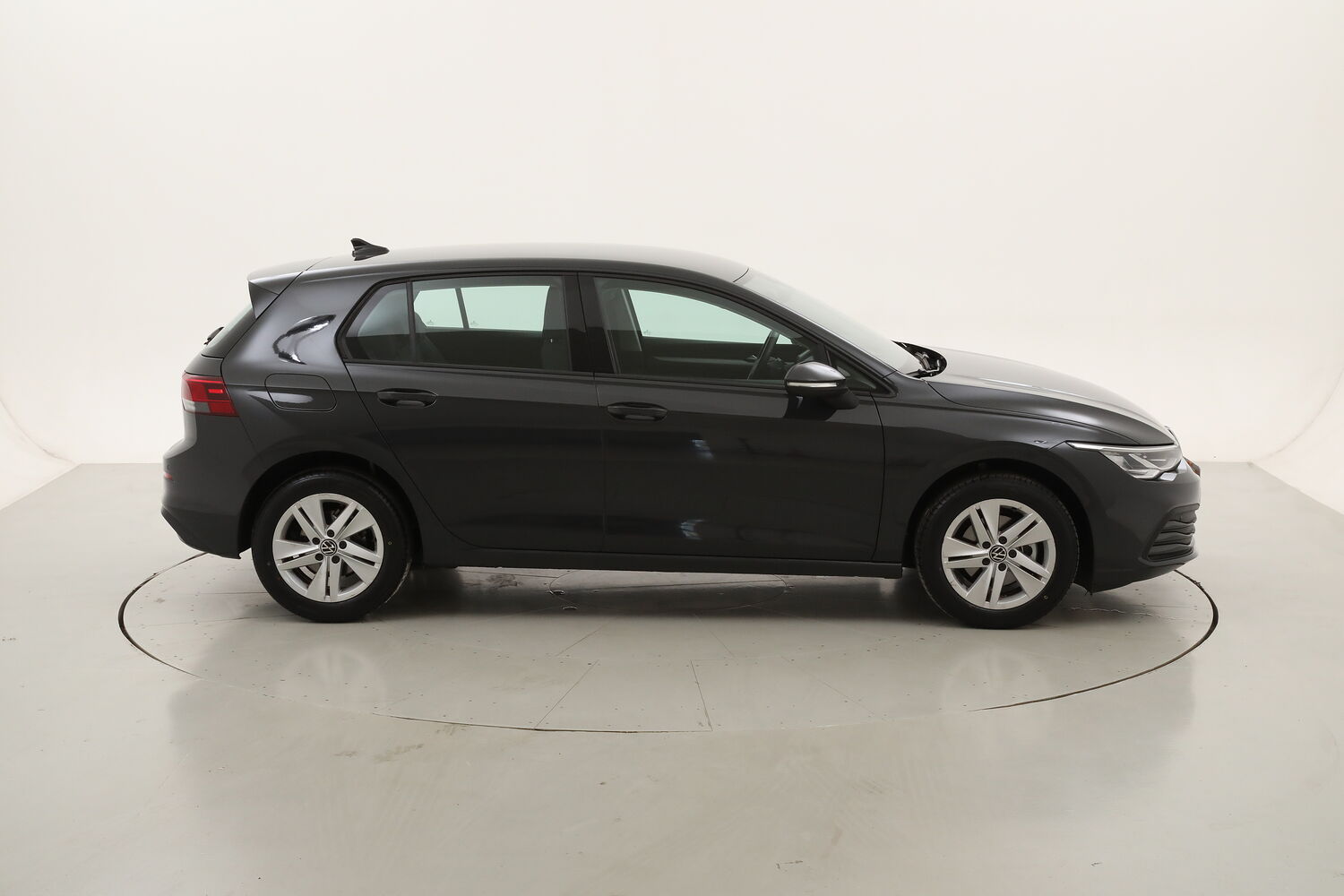 Volkswagen Golf Life usata del 2022 con 48.333 km