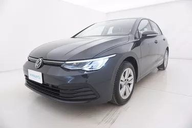 Volkswagen Golf Life 2.0 Diesel 116CV Manuale Visione frontale