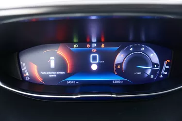 Peugeot 5008 Active Business EAT8 - 7 POSTI 1.5 Diesel 131CV Automatico Interni