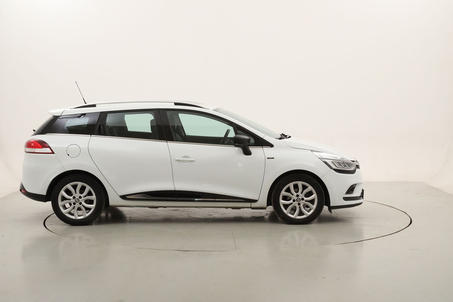 Renault Clio Duel usata del 2019 con 118.794 km