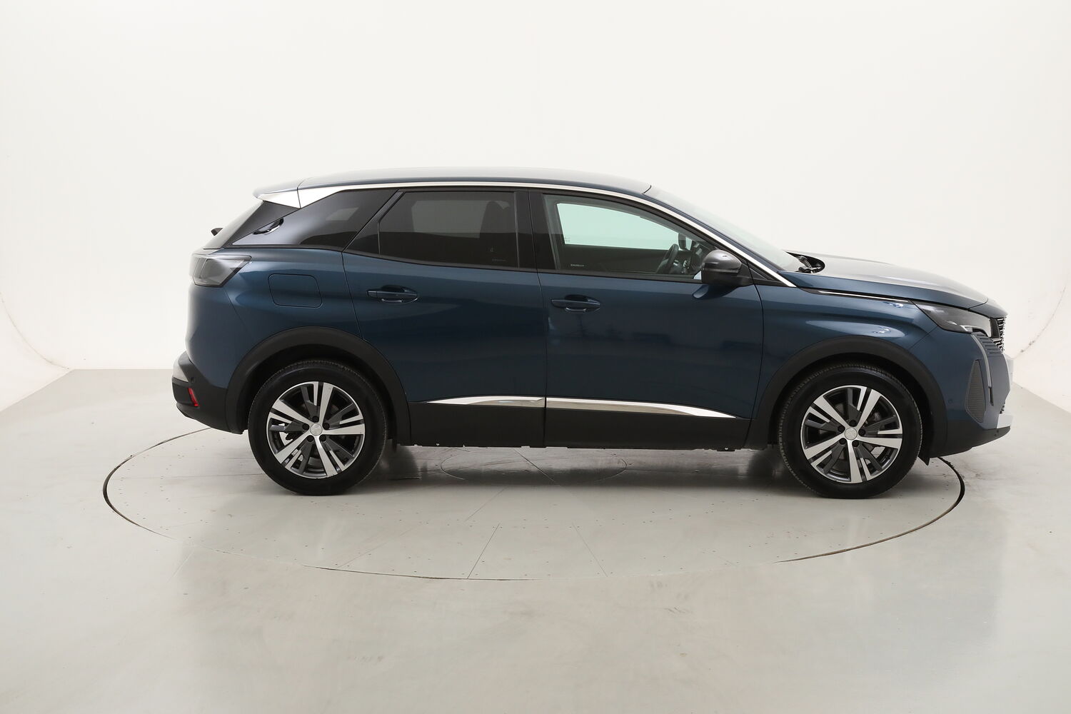 Peugeot 3008 Allure Pack usata del 2021 con 123.692 km
