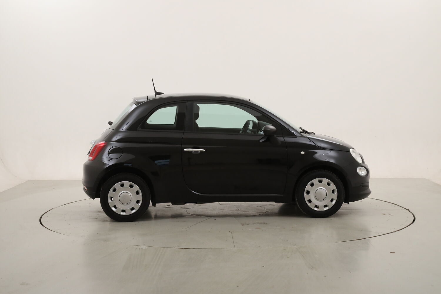 Fiat 500 Hybrid Cult usata del 2022 con 74.981 km