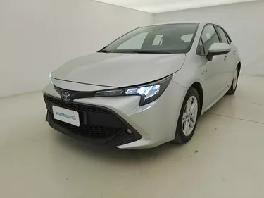 Toyota Corolla Hybrid Business 1.8 Full Hybrid 122CV Automatico Visione frontale