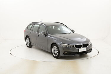 BMW Serie 3 318d Touring Business Advantage Aut. usata del 2018 con 20.335 km