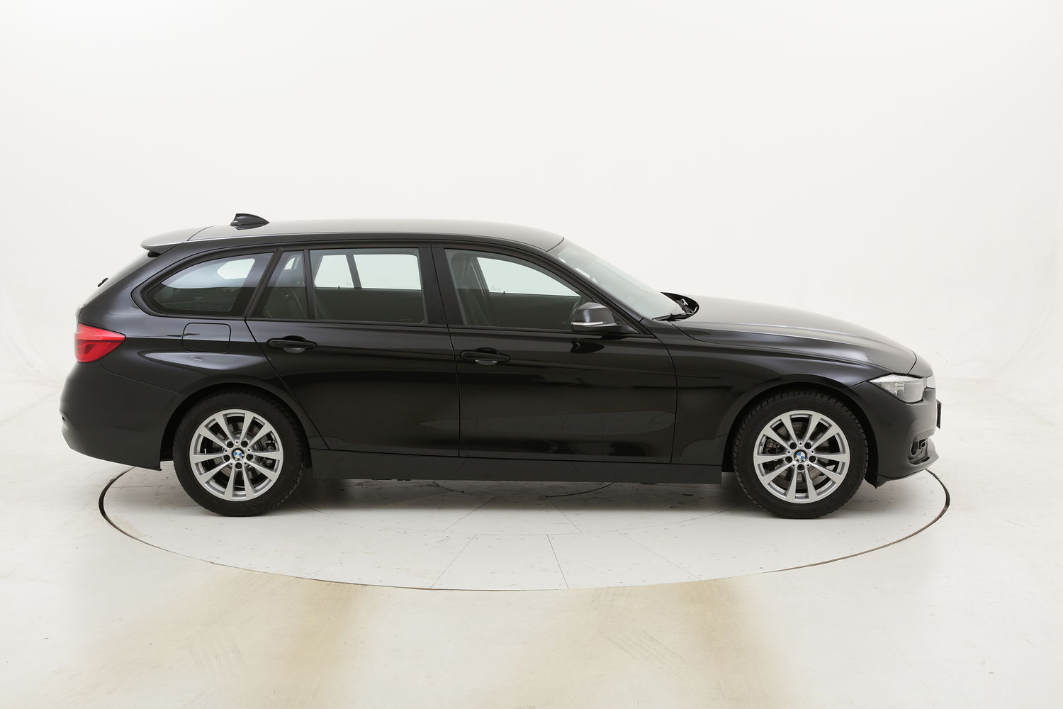BMW Serie 3 320d Touring Business Advantage aut. usata del 2017 con 113.826 km