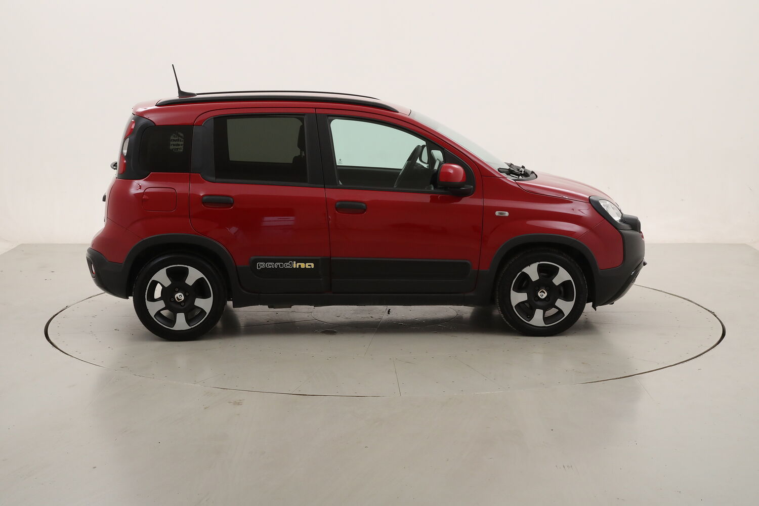 Fiat Panda Hybrid Pandina Cross usata del 2025 con 21.889 km