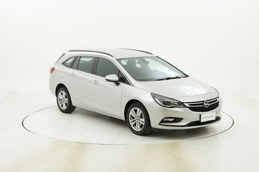 Opel Astra ST Business usata del 2017 con 67.599 km