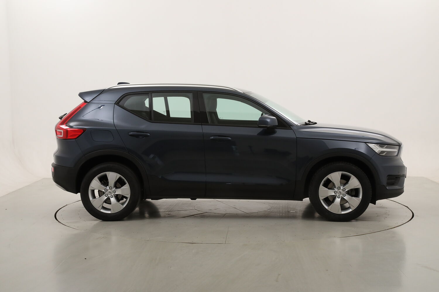 Volvo XC40 T3 Momentum Pro Geartronic usata del 2022 con 88.131 km