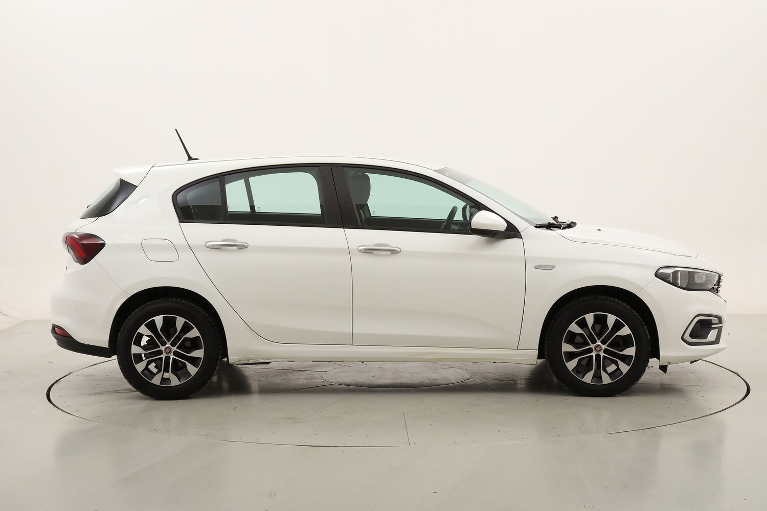 Fiat Tipo Hybrid City Life DCT - 5 porte usata del 2022 con 88.870 km