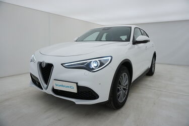 Alfa Romeo Stelvio Visione frontale Visione frontale di Alfa Romeo Stelvio