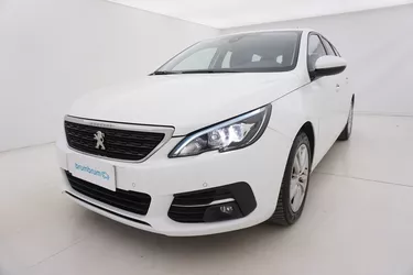 Peugeot 308 SW Active Business 1.5 Diesel 131CV Manuale Visione frontale