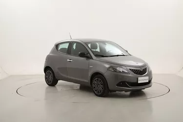 Lancia Ypsilon Hybrid Gold 1.0 Mild Hybrid 70CV Manuale Lancia Ypsilon Hybrid Gold 1.0 Mild Hybrid 70CV Manuale