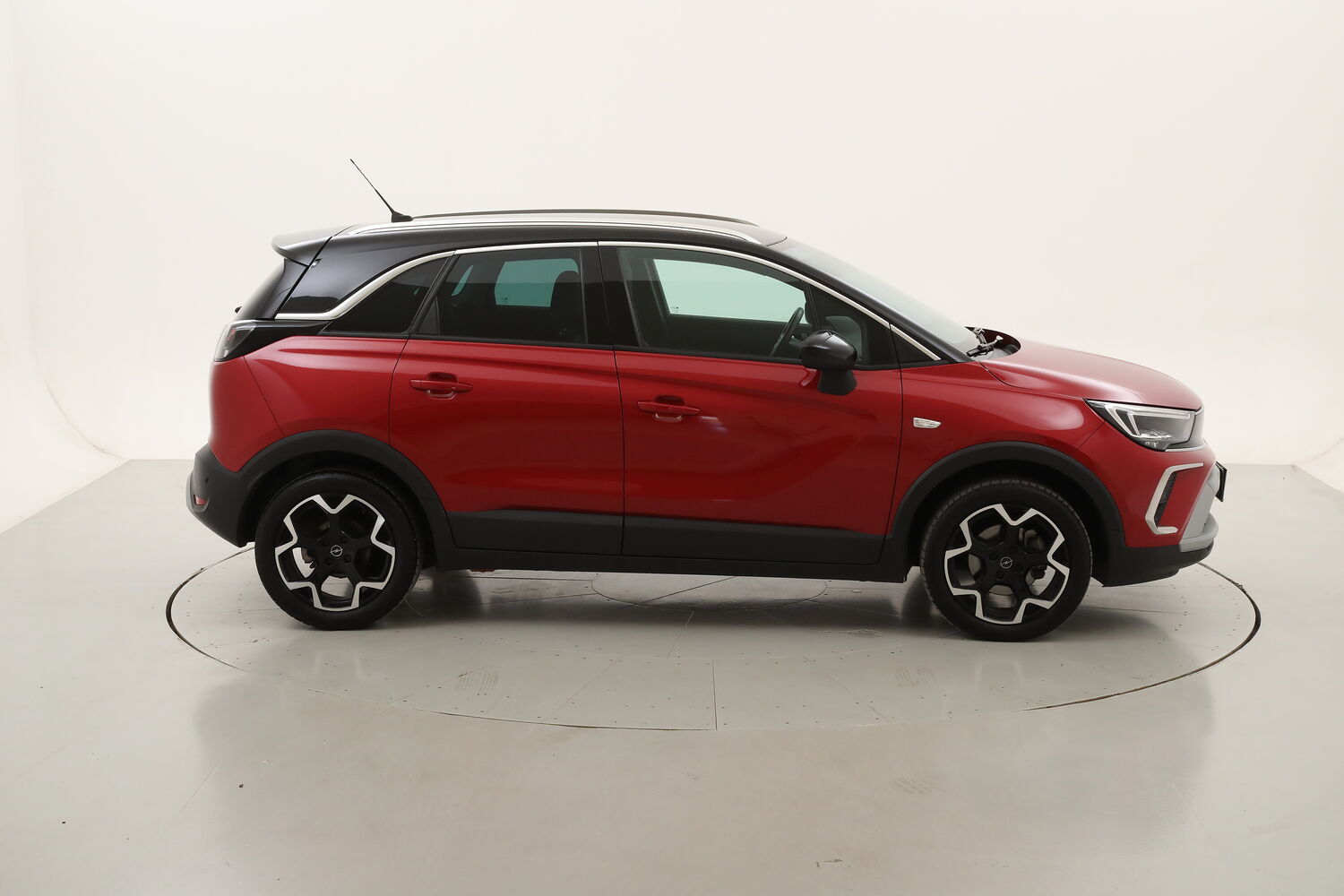 Opel Crossland Ultimate usata del 2024 con 37.448 km