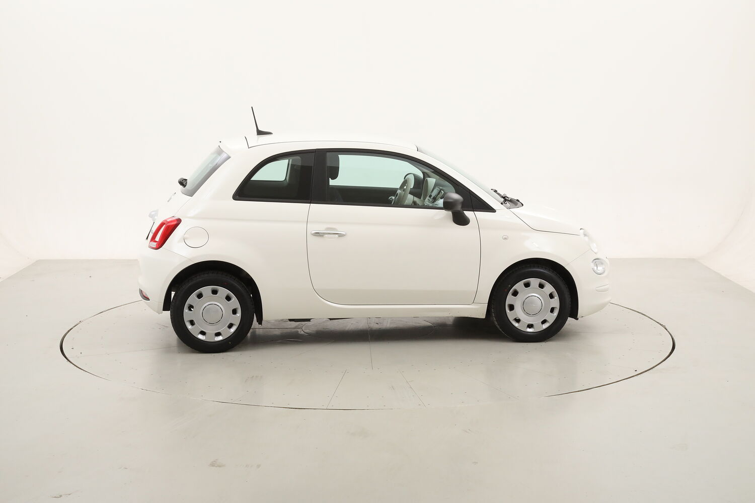 Fiat 500 Hybrid Cult usata del 2021 con 62.967 km