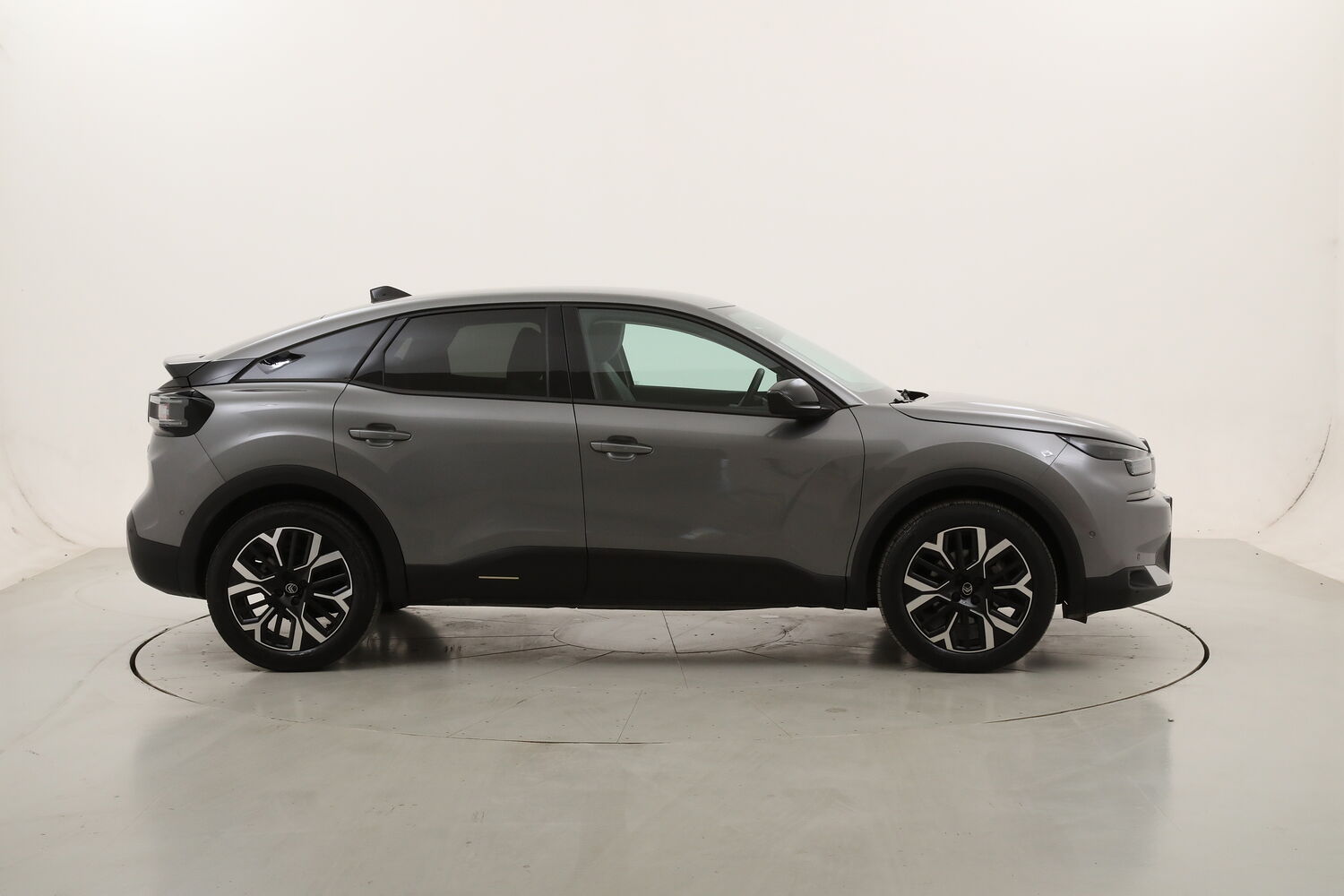 Citroen C4 EAT8 MAX usata del 2025 con 32.216 km