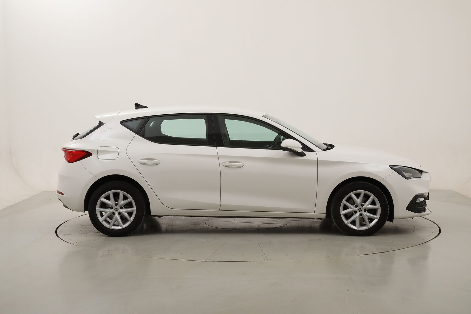 Seat Leon Style DSG usata del 2021 con 105.678 km