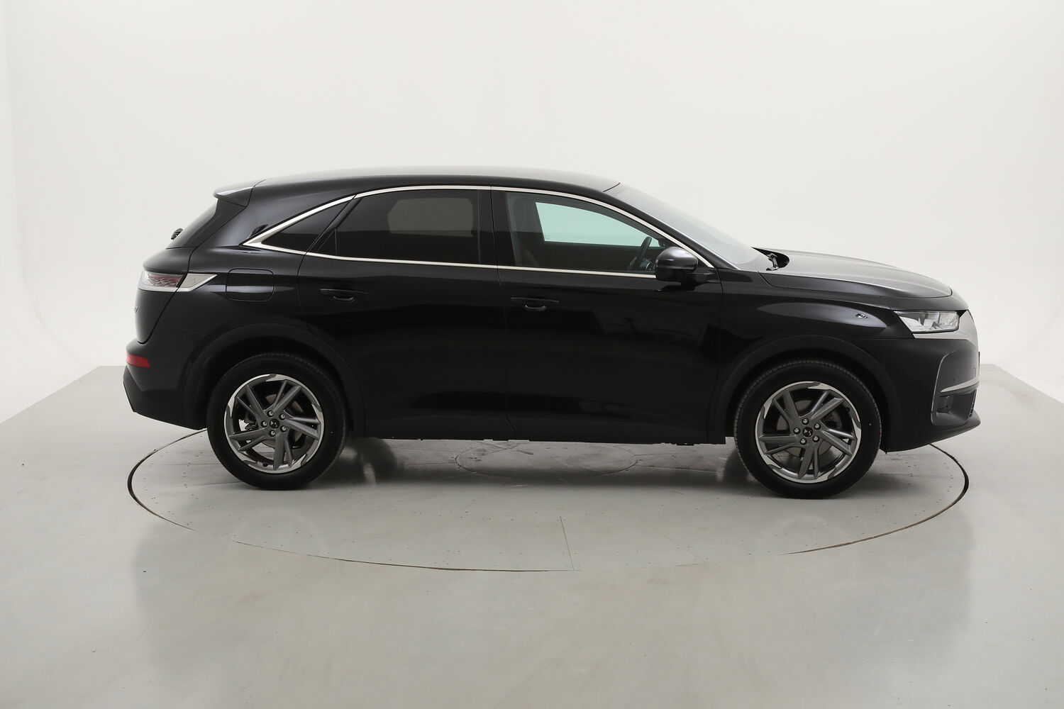 DS DS7 Crossback Business usata del 2021 con 25.764 km