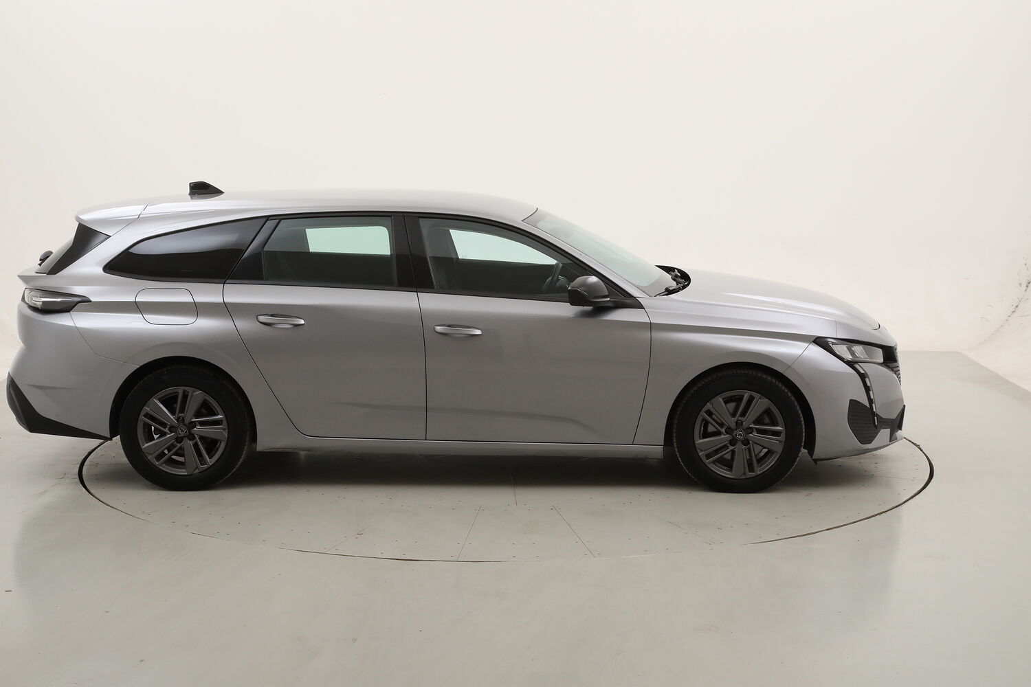 Peugeot 308 SW Active Pack usata del 2022 con 74.626 km