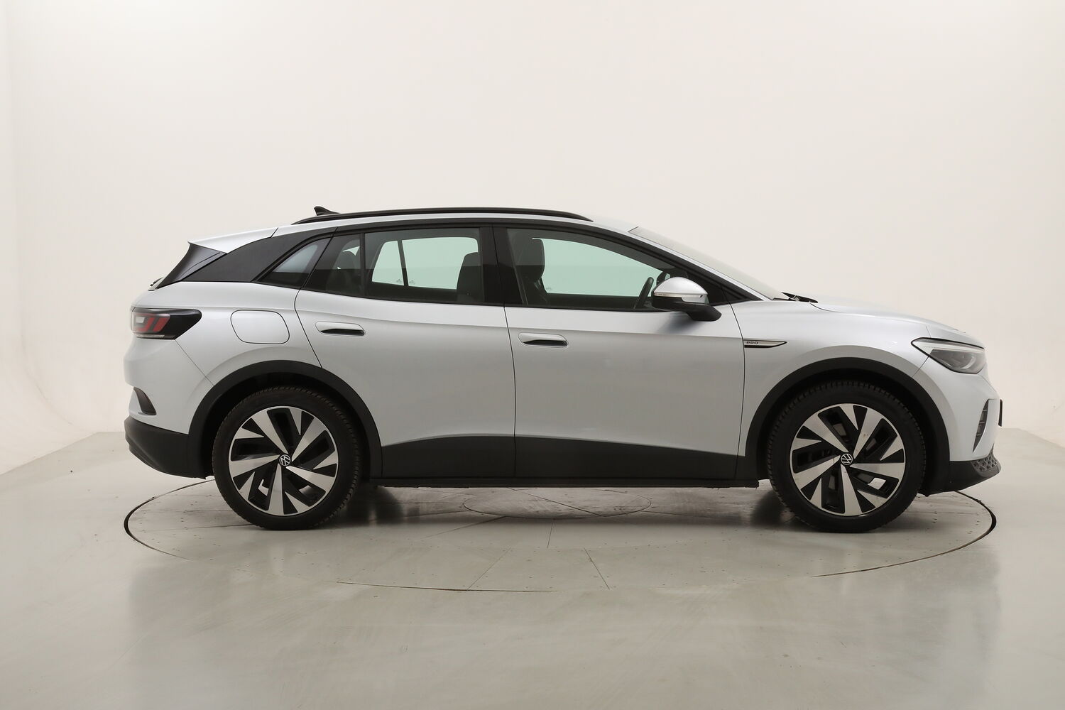 Volkswagen ID.4 Pro Performance usata del 2022 con 43.270 km