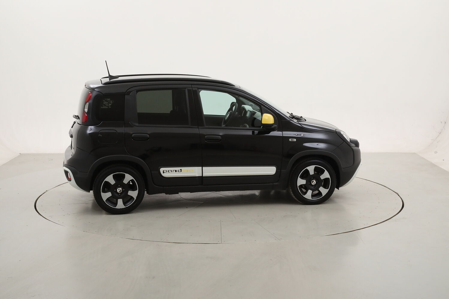 Fiat Panda Hybrid Pandina usata del 2025 con 19.650 km