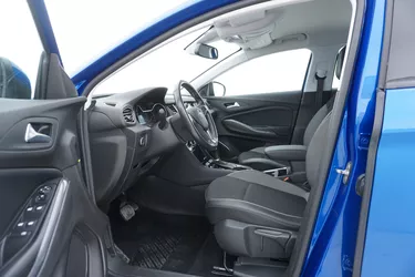Opel Grandland Elegance AT8 1.5 Diesel 131CV Automatico Sedili