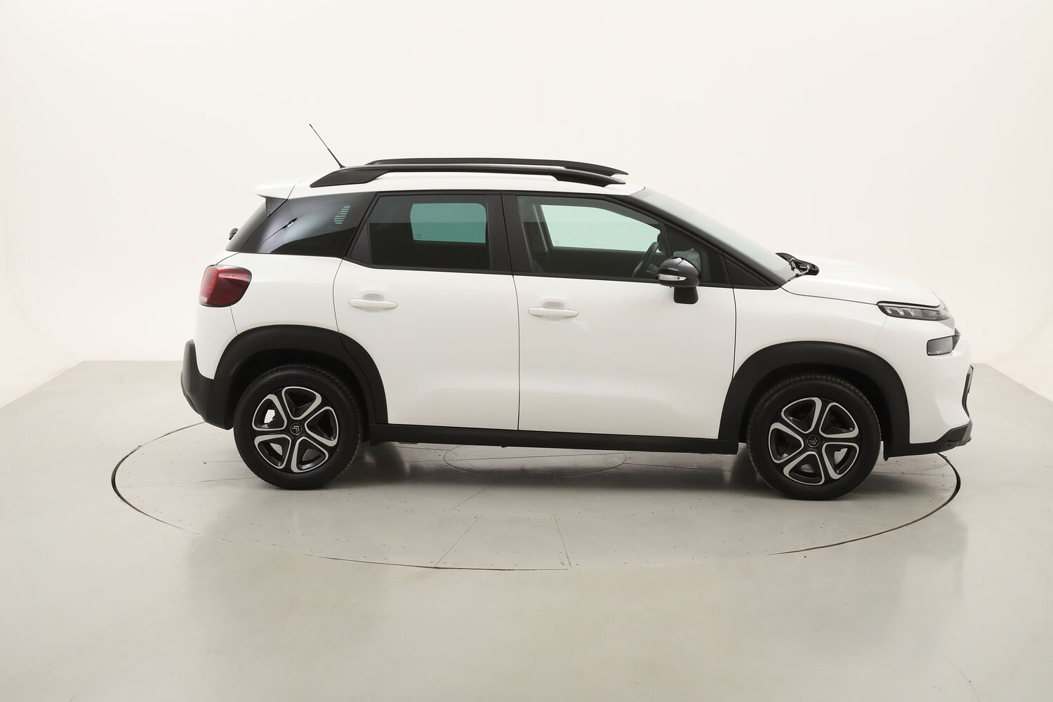 Citroen C3 Aircross Feel usata del 2023 con 30.429 km