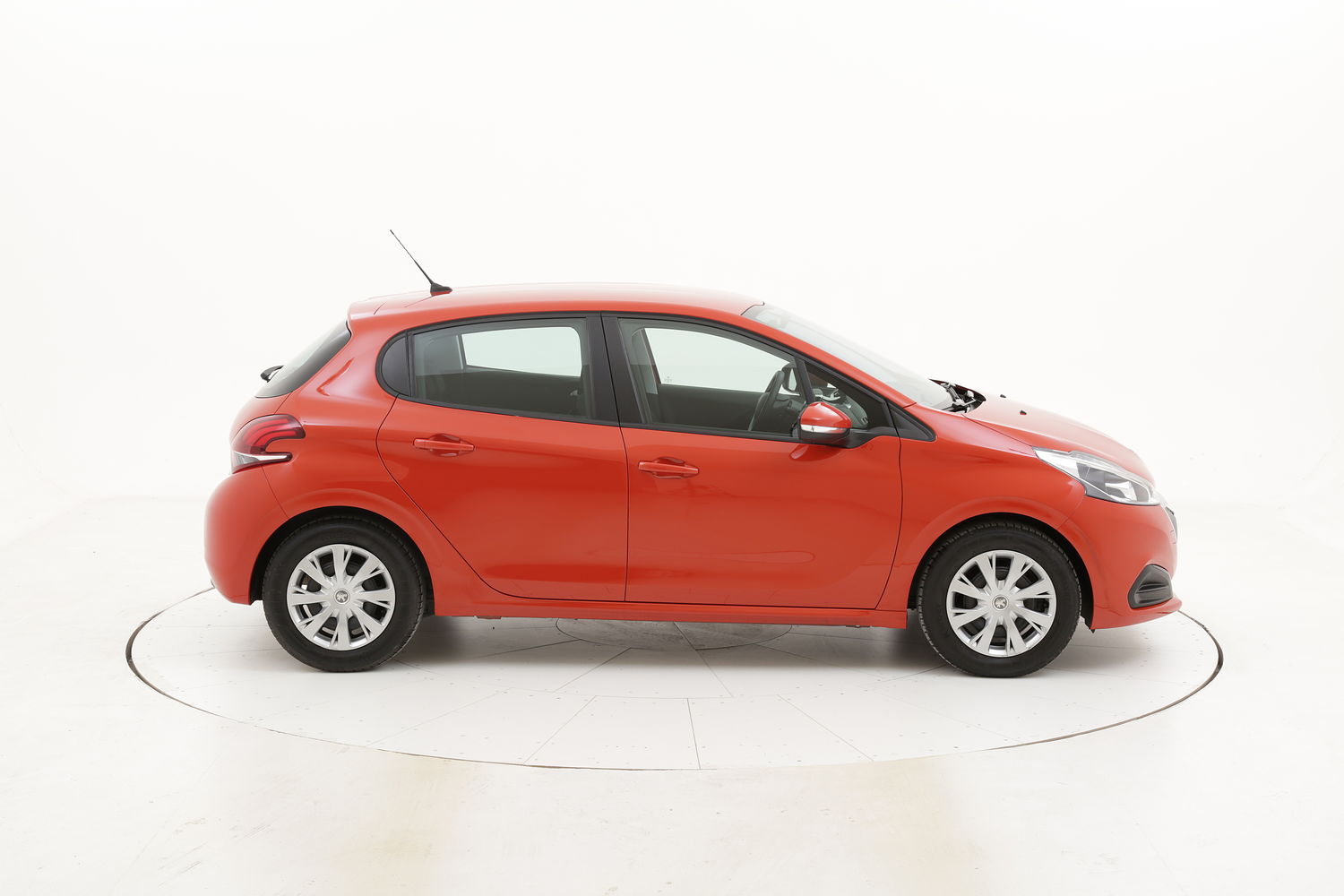 Peugeot 208 usata del 2019 con 16.484 km