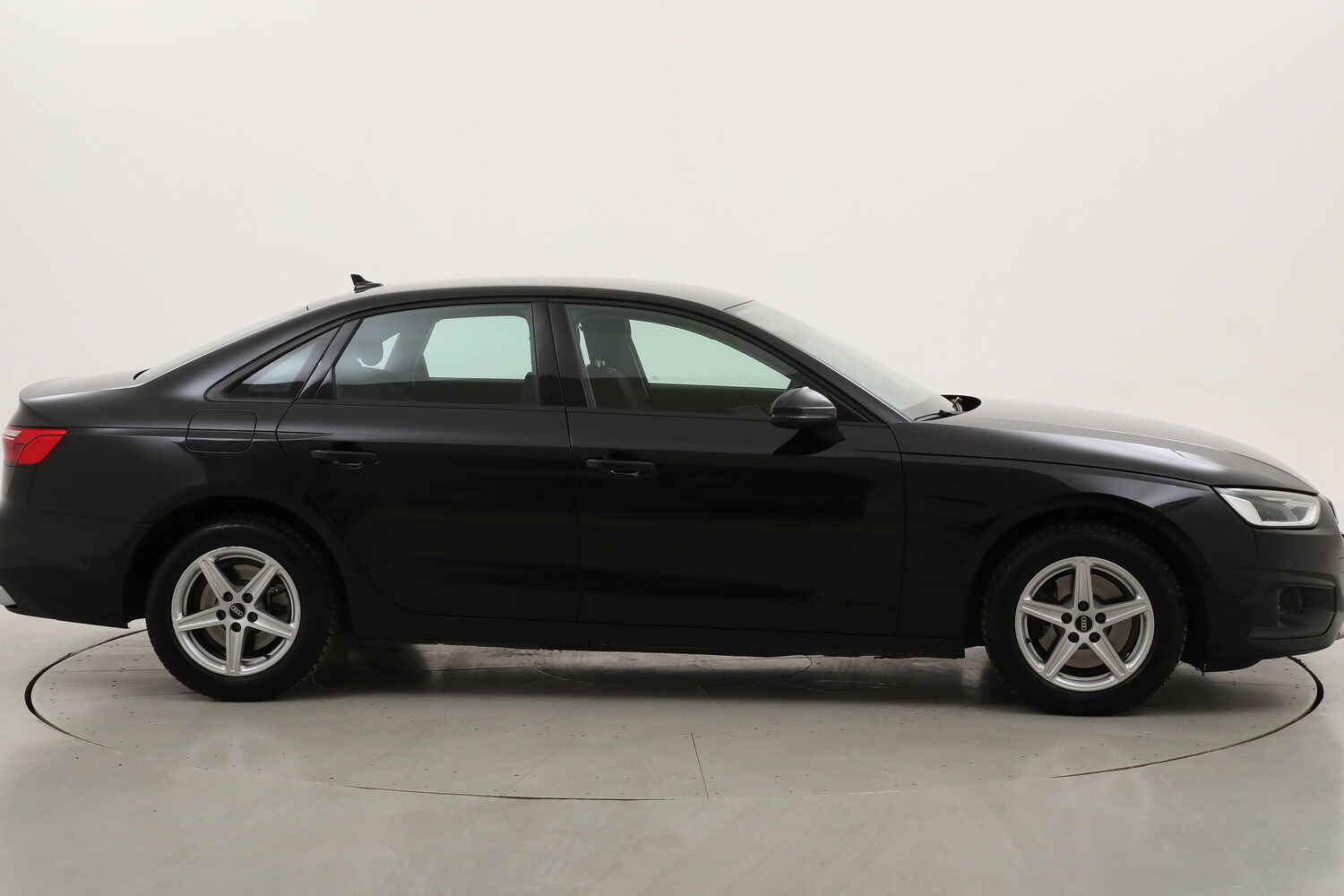 Audi A4 30 Business S tronic usata del 2022 con 93.659 km